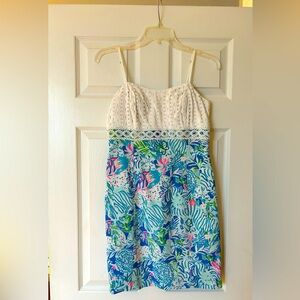 Lilly Pulitzer dress size 4. Built in bra. Excellent condition